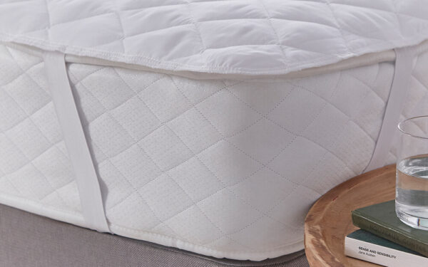 Silentnight Anti-Allergy Mattress Protector - Image 3